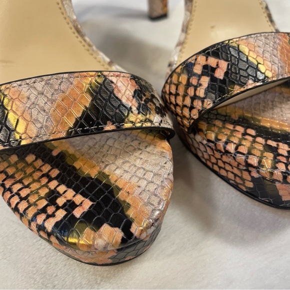 NWOB Vince Camuto Balindia Snakeskin 4” Ankle Strap Platform Sandals Size 5.5 - Picture 3 of 16